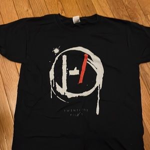 Twenty one pilots merch- T shirt